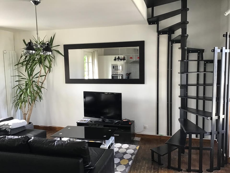 Communal lounge/ TV room, Living room, Lounge or bar