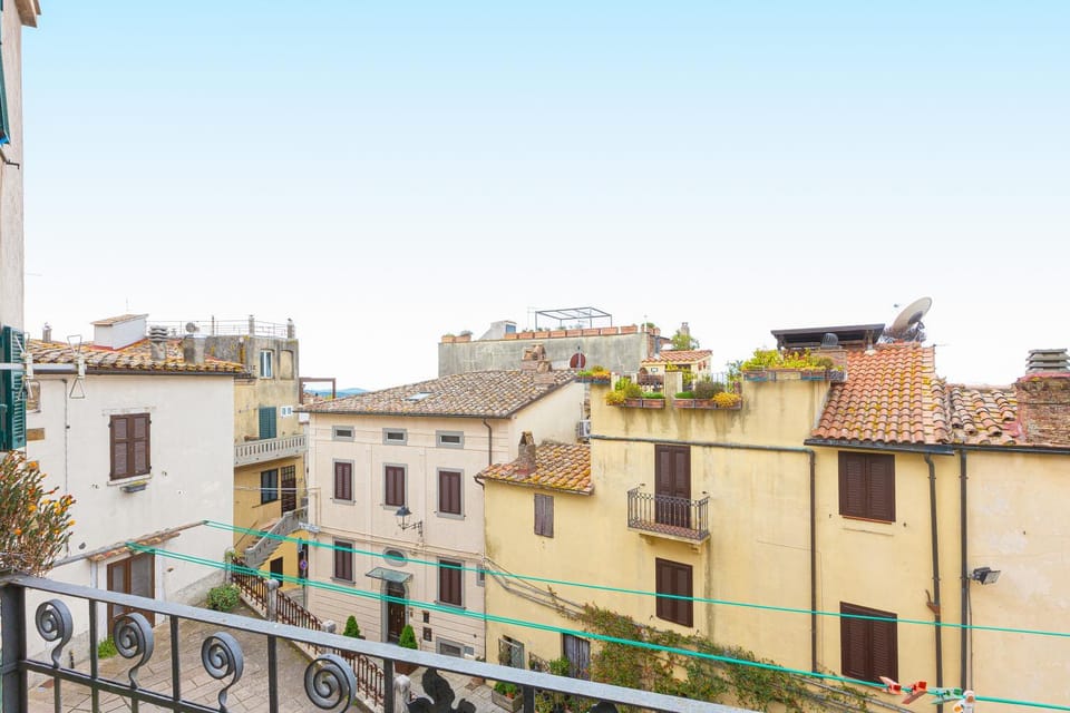Property building, Day, View (from property/room), Balcony/Terrace, City view