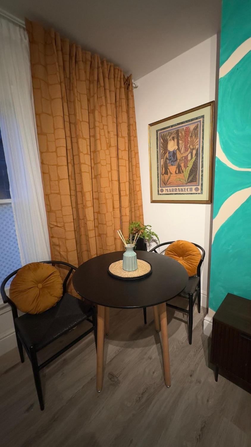 Modern 1 Bed-Theatre, City Stay Apartment in Wolverhampton