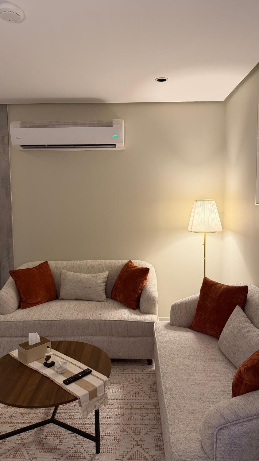 شقة بغرفة نوم وصالة مع اطلاله Apartment in Al Khobar
