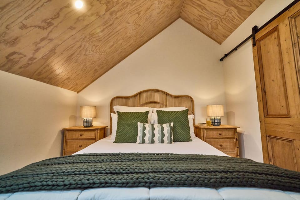 Central Two Bedroom Two Bathroom House House in Wanaka