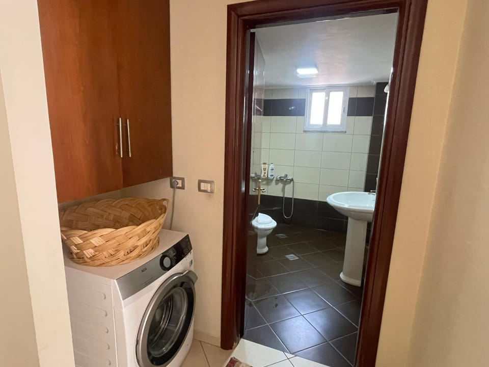 Bathroom, washing machine