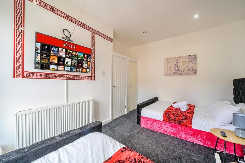 A23S for your most relaxed & Cosy stay with Free Parking and WiFi House in Leeds