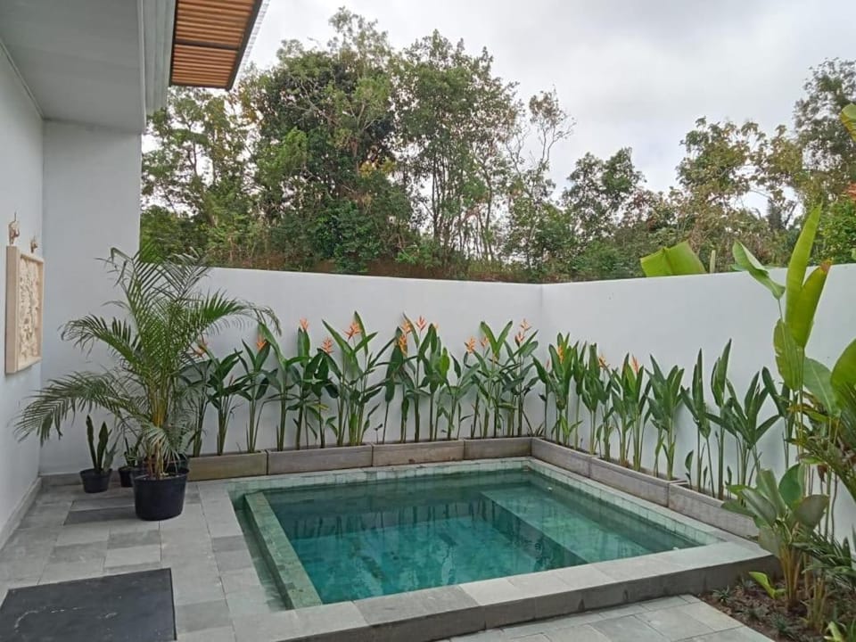 MADE BATU VILLA ungasan Villa in Bali