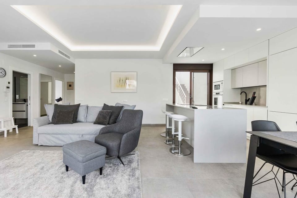 Sunny luxury corner house with private pool House in San Pedro del Pinatar