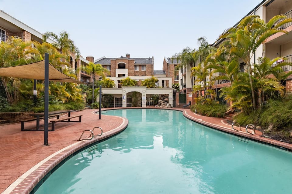 Swimming pool, Swimming pool
