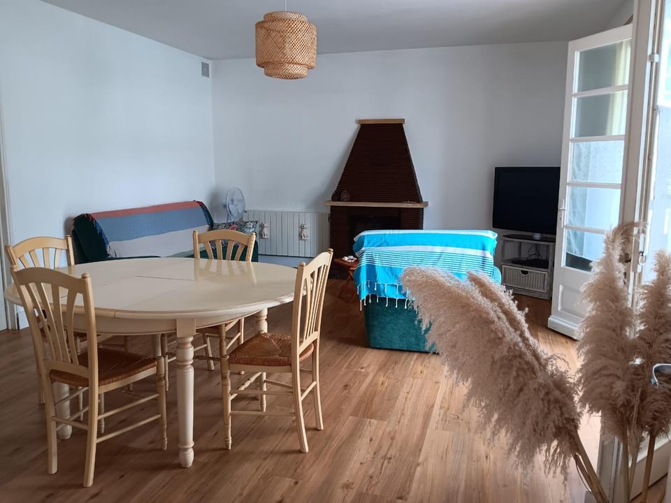 Villa Spacieuse 6 Pers. Proche Plage et Commerces House in La Faute-sur-Mer
