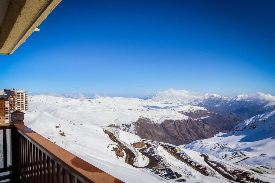HOM I Edif Valle Blanco 3D2B jacuzzi SKI IN y OUT VB104 Apartment in San Jose de Maipo
