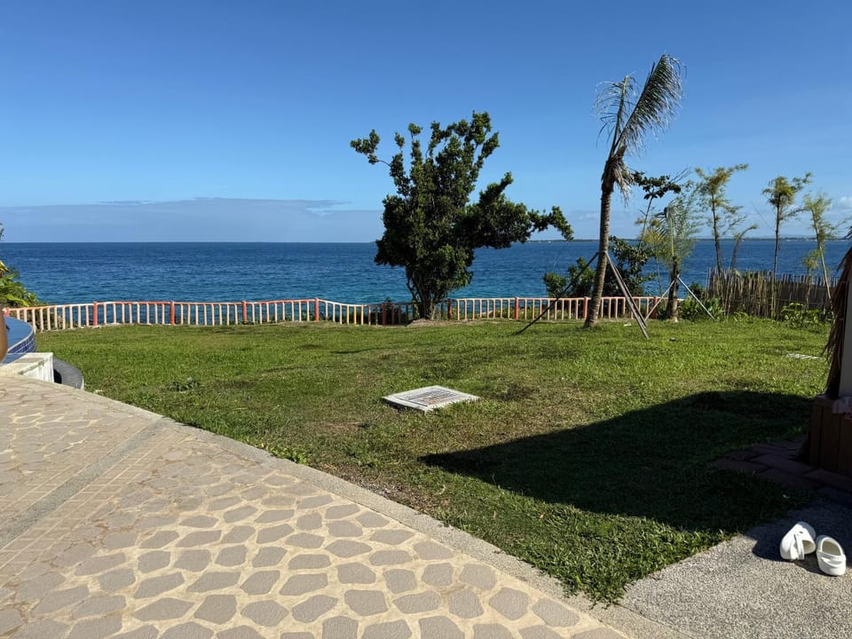 Garden view, Sea view