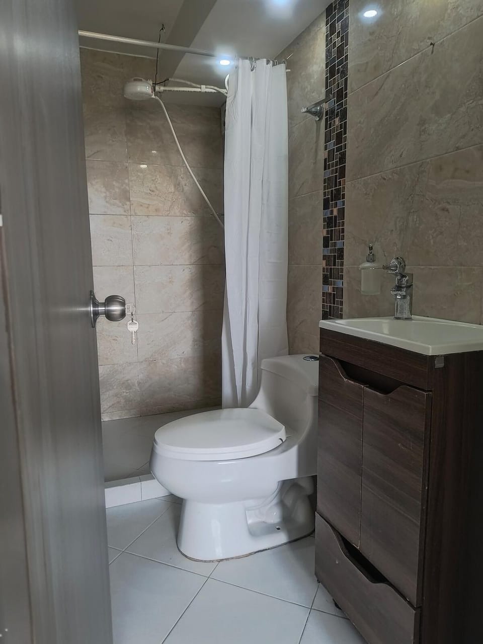 Shower, Bathroom, towels