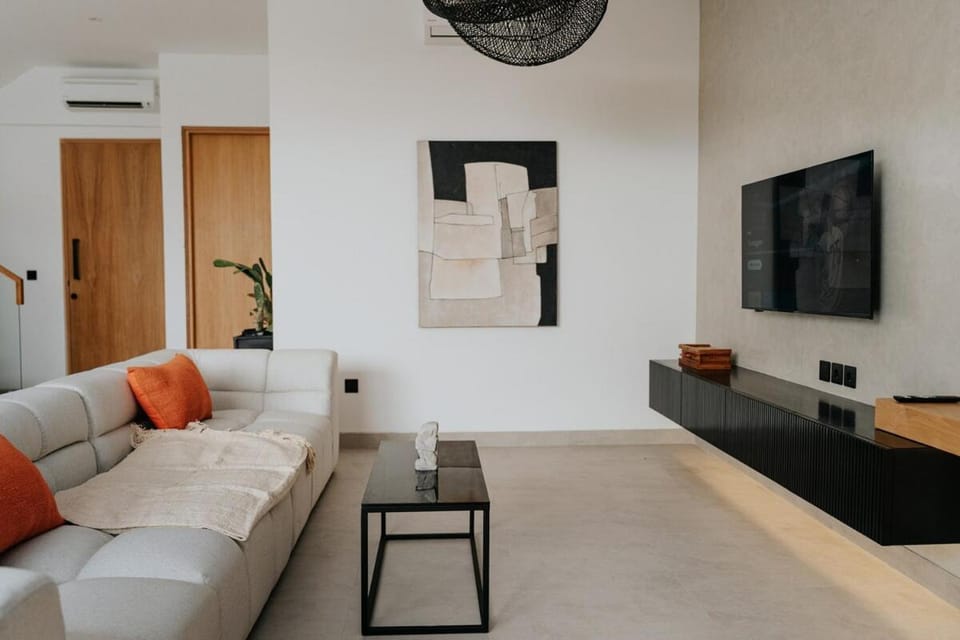 NEW! Villa Nimizz - 3BR Villa in Berawa Villa in North Kuta