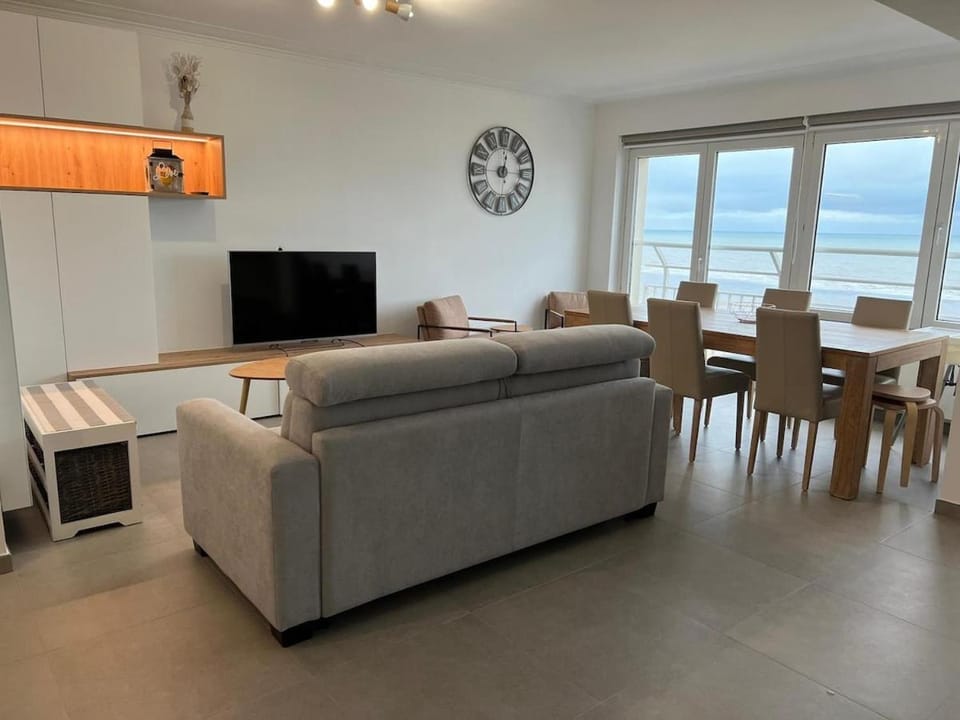 En Bord de Mer Apartment in Middelkerke