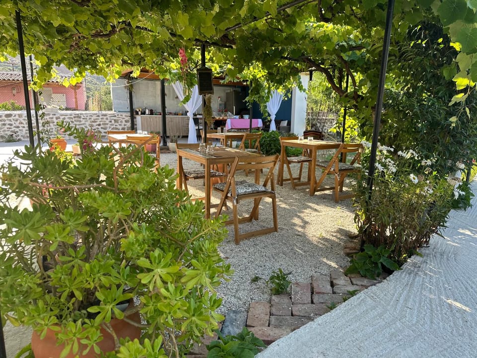Simadhes Garden Rooms Apartment in Vlorë County, Albania