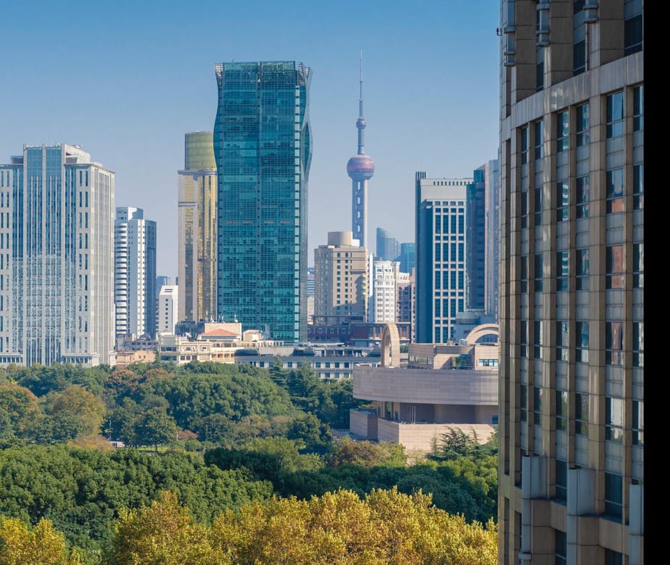 Tonight Homestay West Nanjing Road Shanghai Maoming Building Hotel in Shanghai
