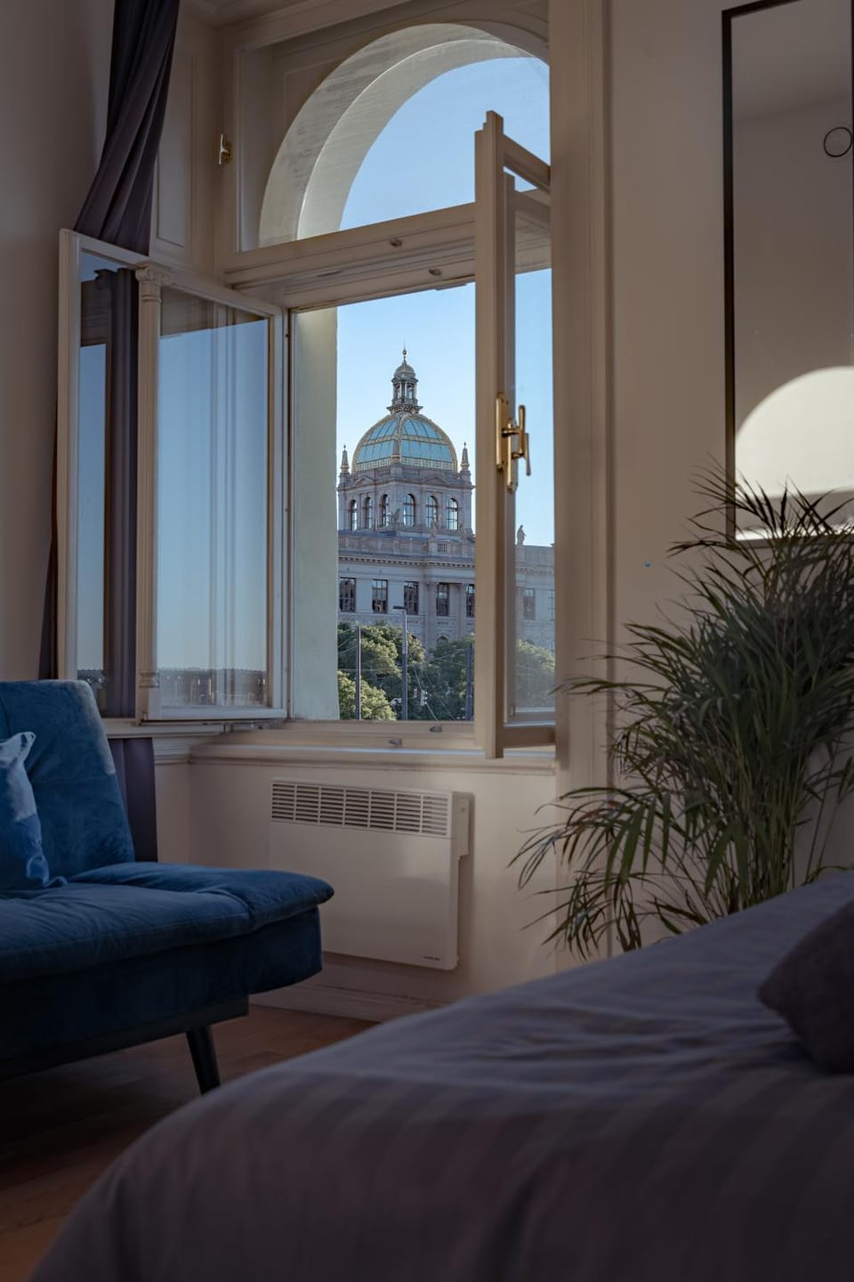 Bedroom, City view, Landmark view