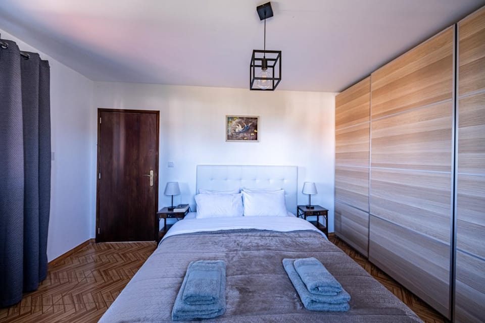 Bedroom, wardrobe