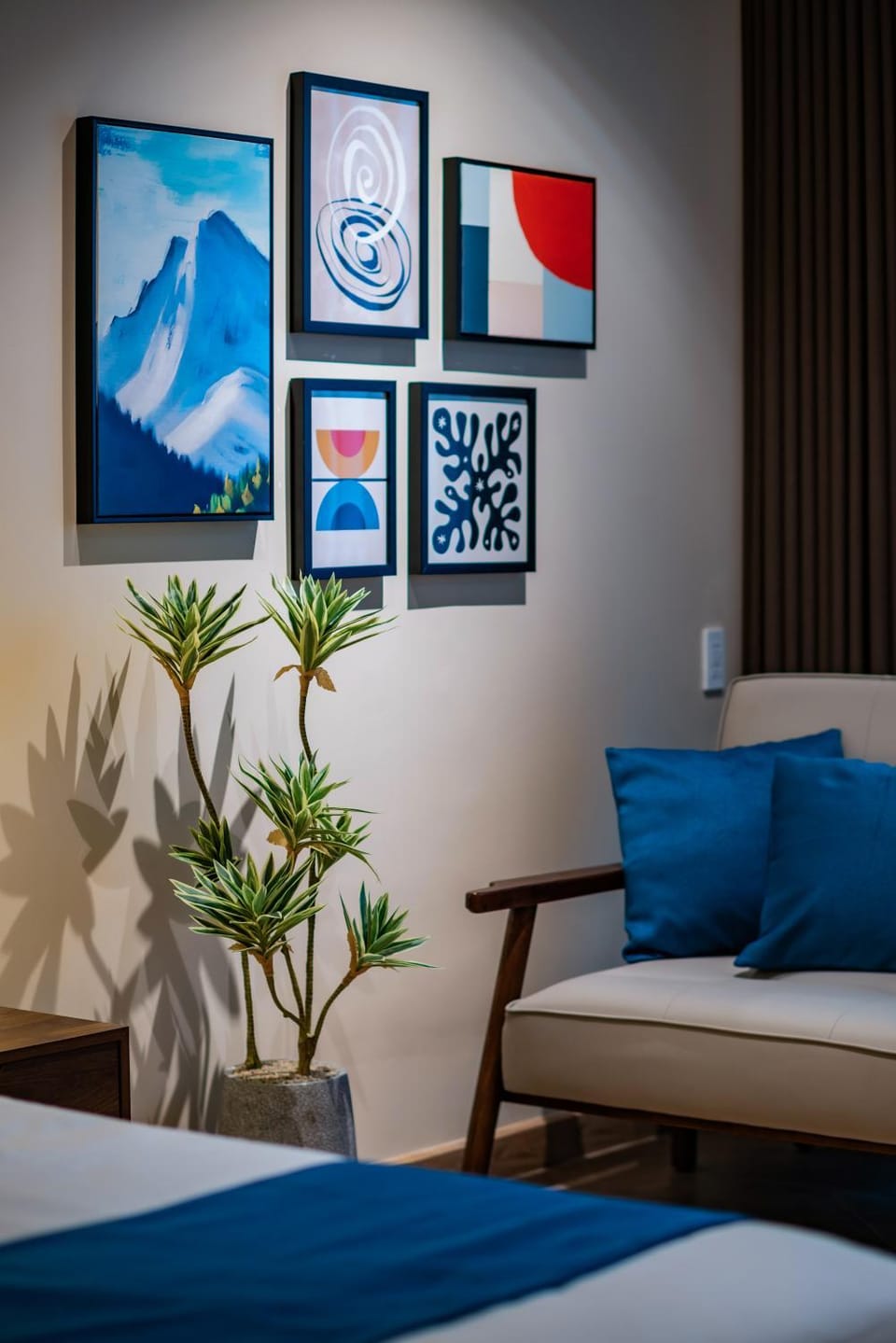 Living room, Decorative detail, Seating area, Bedroom