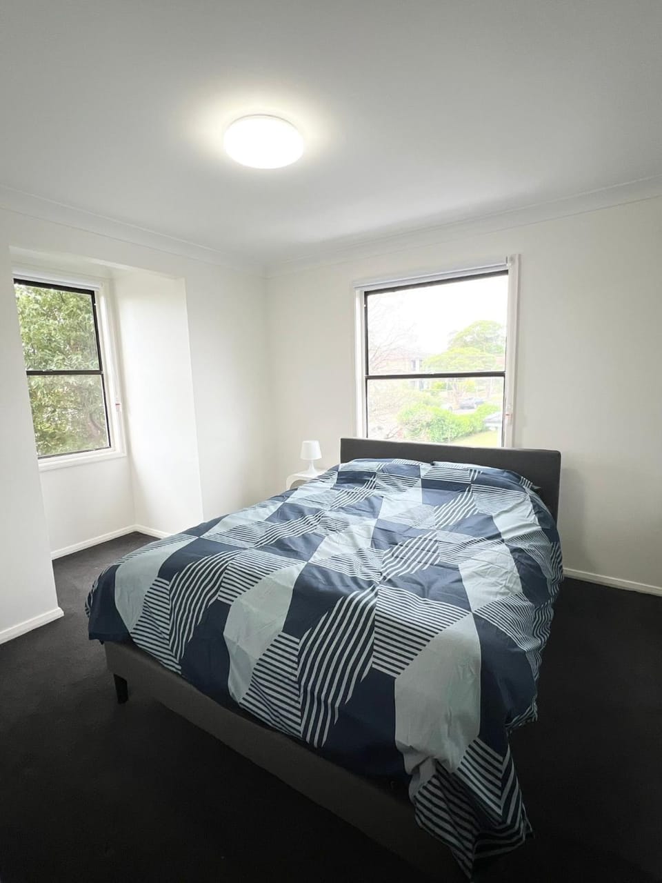 Queen Room in Two Story House with Swimming Pool - SW3 Vacation rental in Merrylands