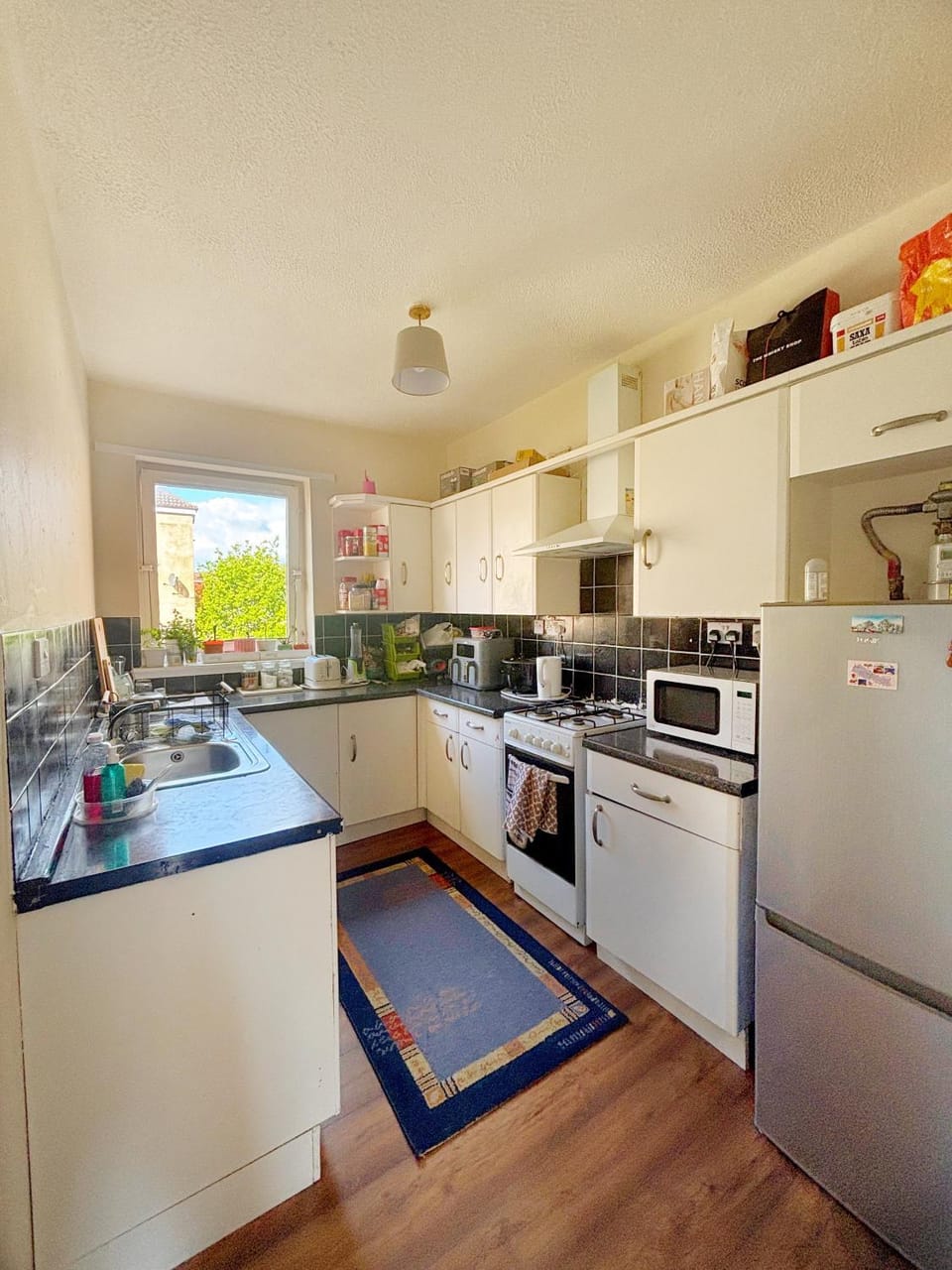 Spacious room close to tram Capsule hotel in Edinburgh