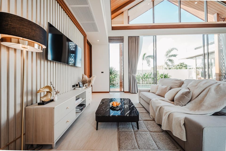 TV and multimedia, Living room, Seating area