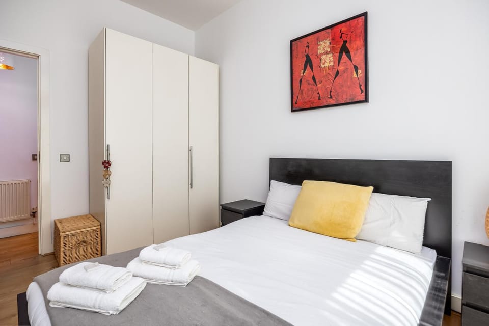 Bed, Bedroom, wardrobe