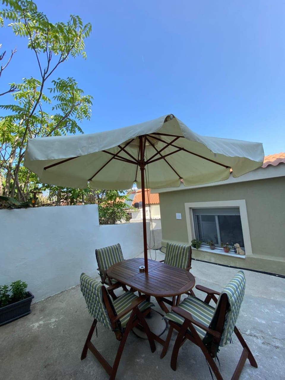 Alexas Apartment House in Decentralized Administration of the Aegean