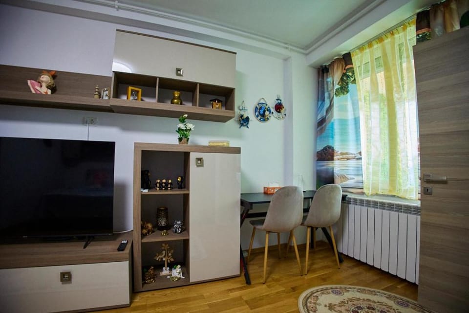 Sunny Studio Apartment in Constanta