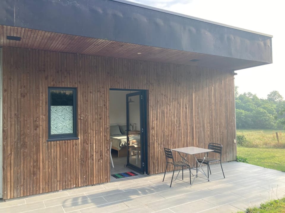 Property building, Patio, Day