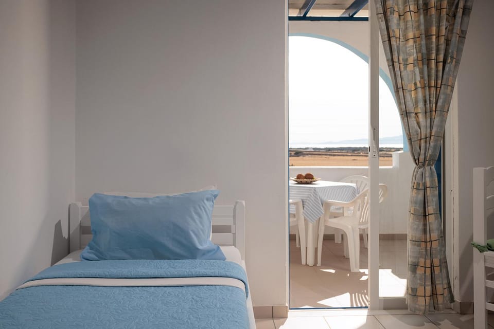 Aurea Blu Studio 07, warmth, sun, nature and sea Apartment in Naxos, Naxos and Lesser Cyclades, Greece