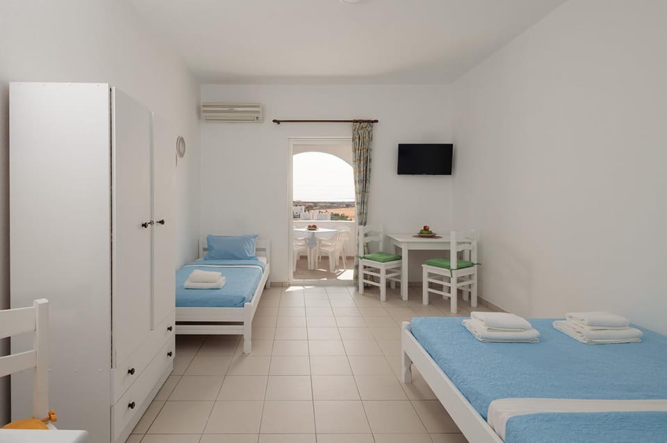 Aurea Blu Studio 08, Enjoy, Relax, Dream Apartment in Naxos, Naxos and Lesser Cyclades, Greece