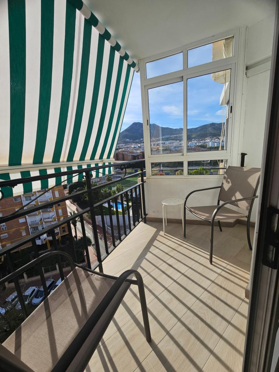 Geminis apartment, sunny, comfortable twin beds, fast Wi-Fi Apartment in Benalmadena