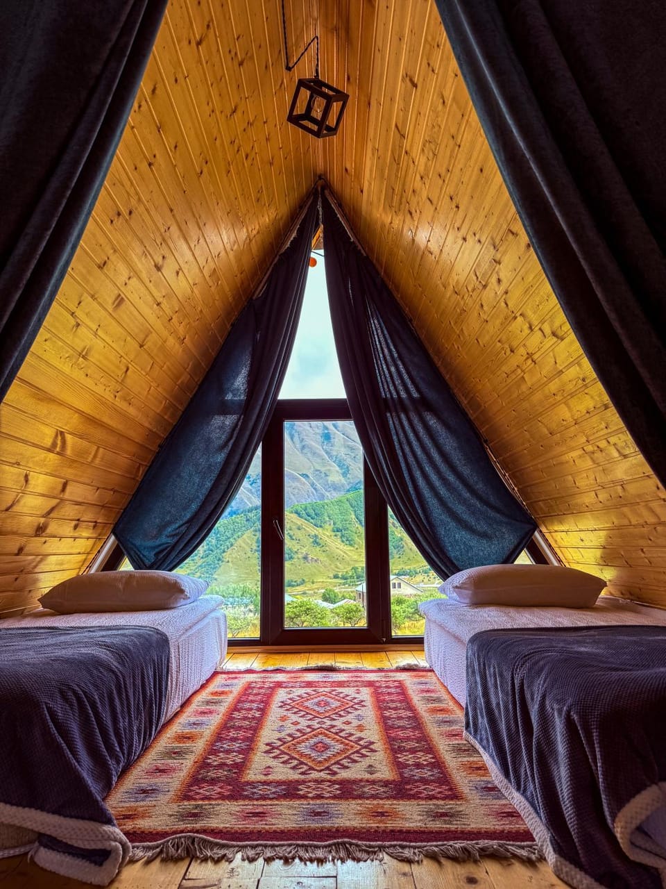 Kvirike Cottage Kazbegi House in Georgia