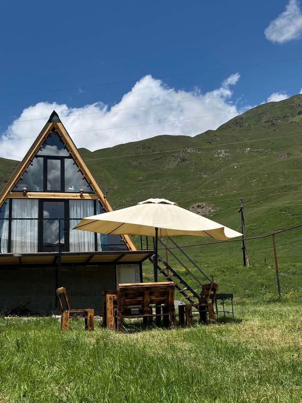 Property building, Day, Natural landscape, Mountain view