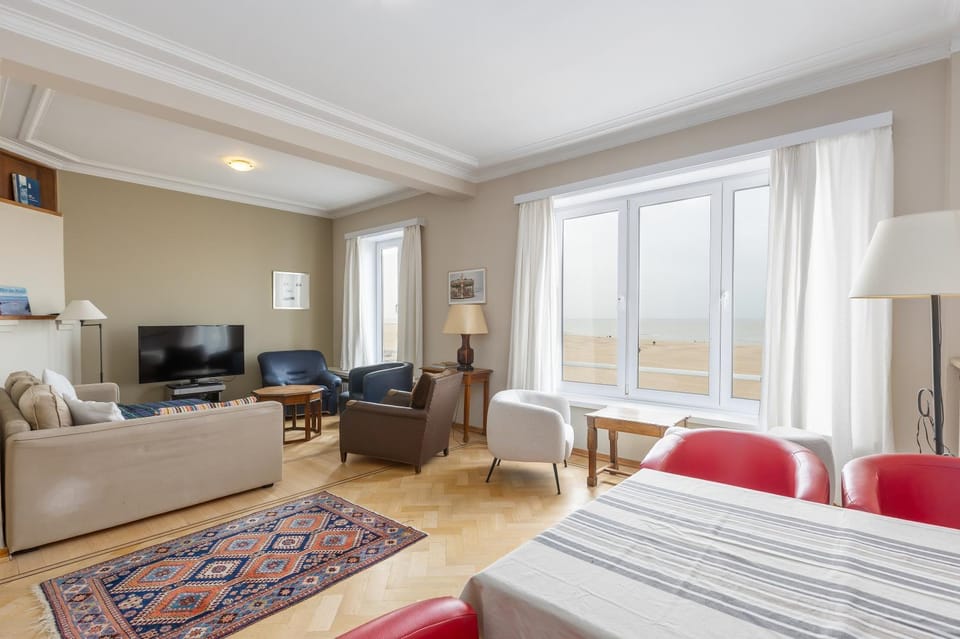 LECOMTE - Beachwalk Promenade 79 Apartment in Ostend