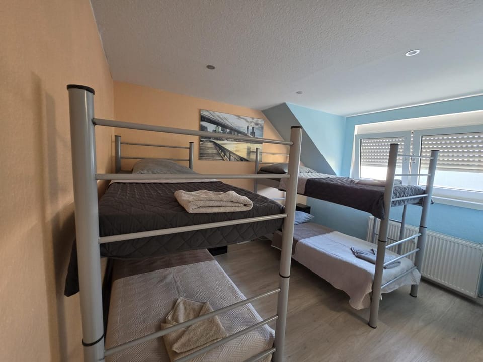 bunk bed