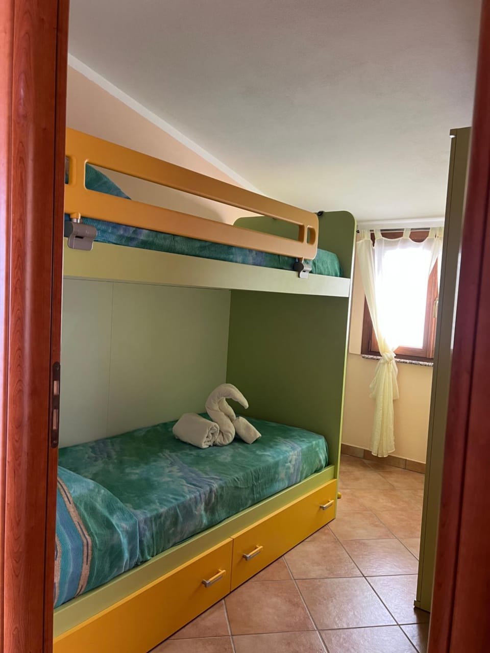 bunk bed