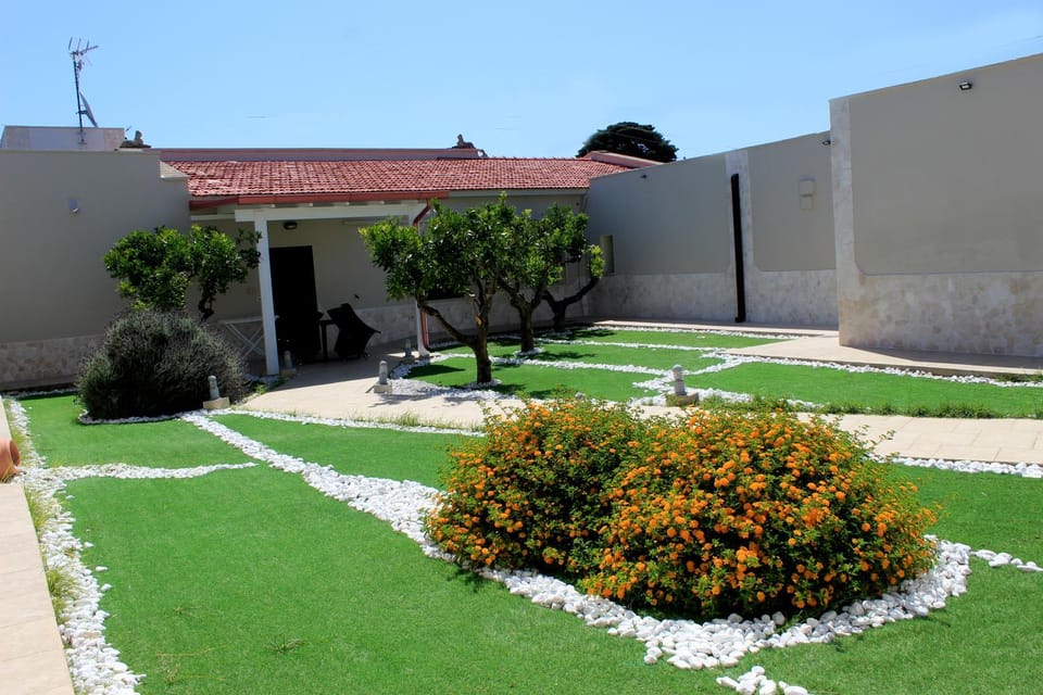 Inner courtyard view