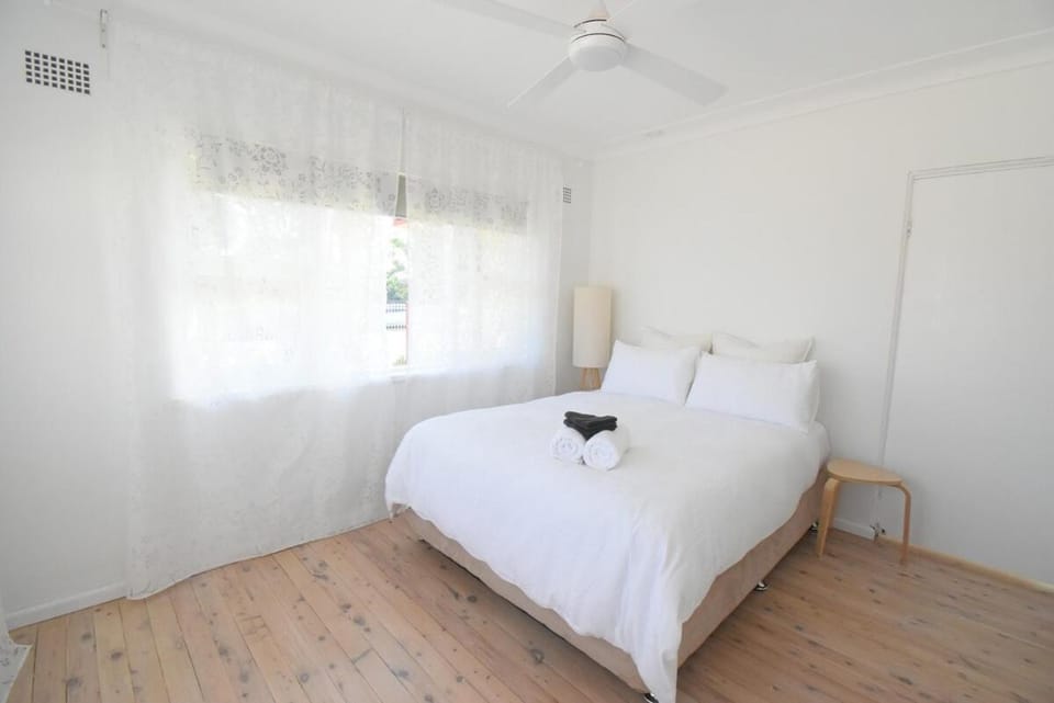 Coastal Family & Pet friendly home in Ettalong Beach House in Central Coast
