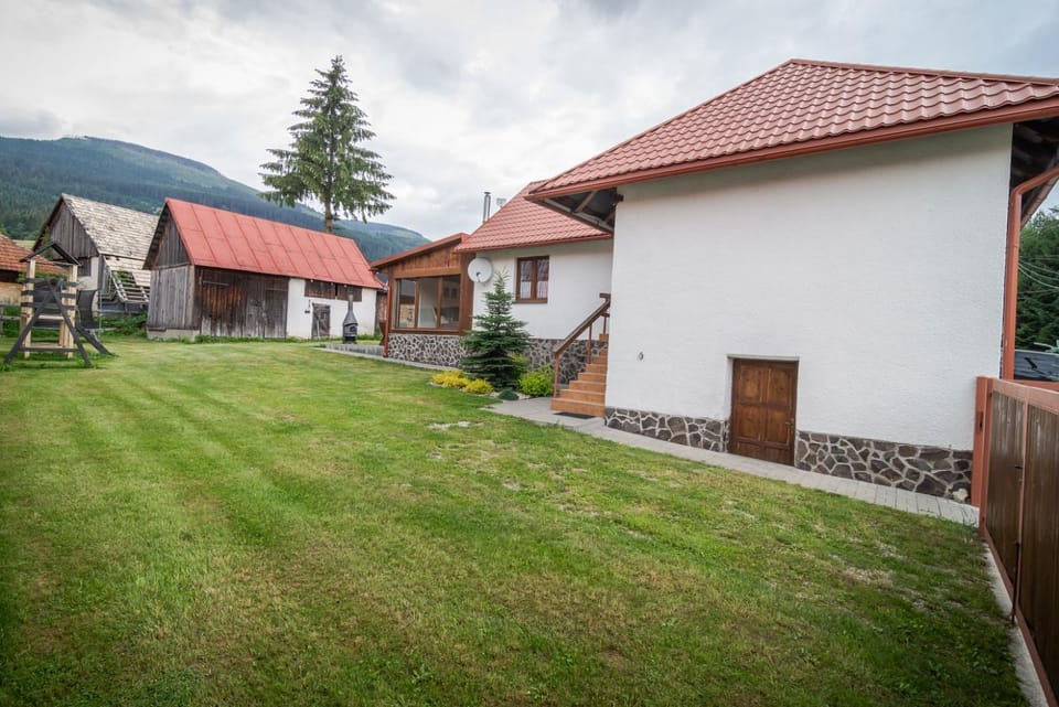 Modrý Dom - Telgárt Resort House in Slovakia