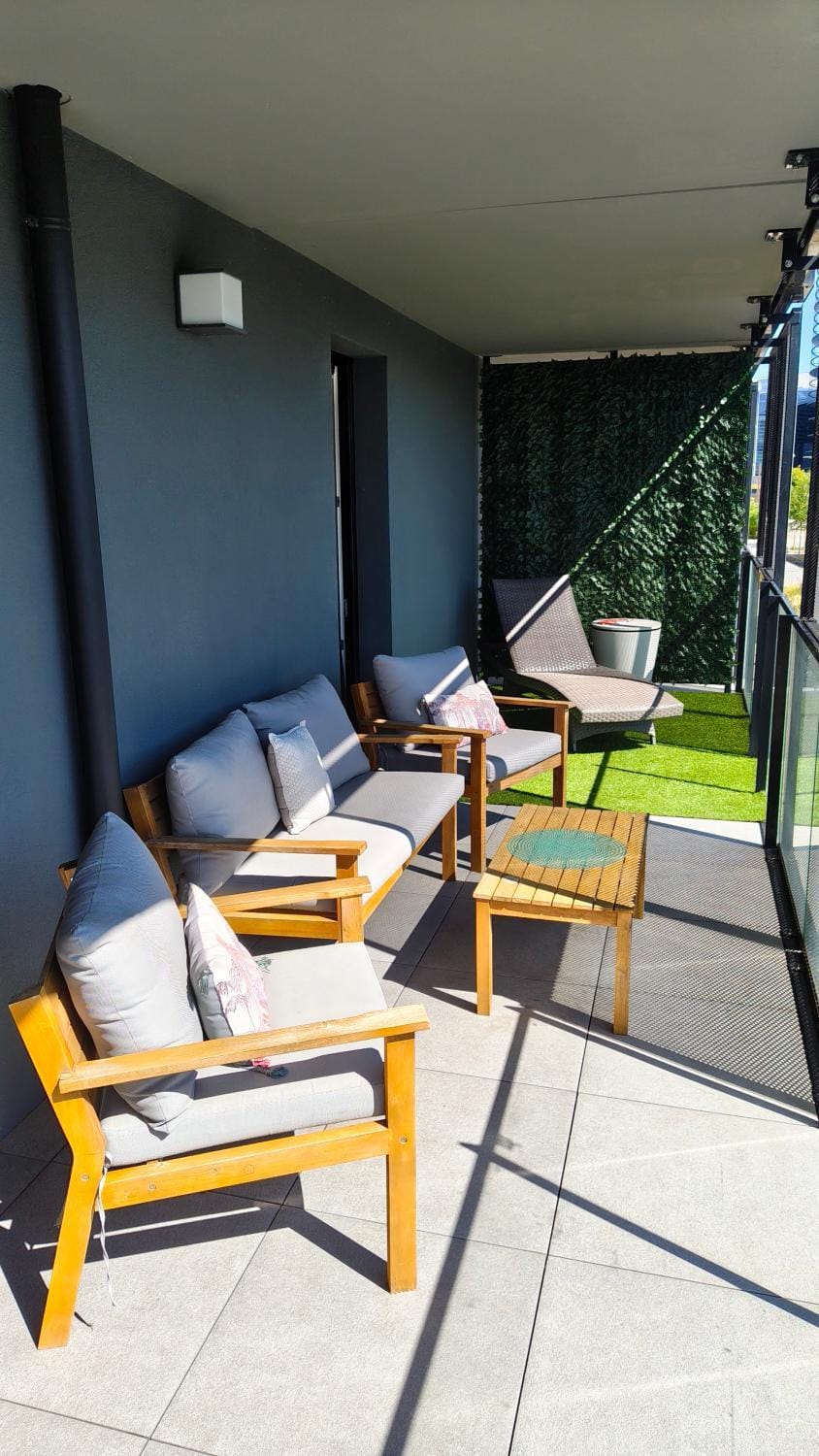 Balcony/Terrace, sunbed