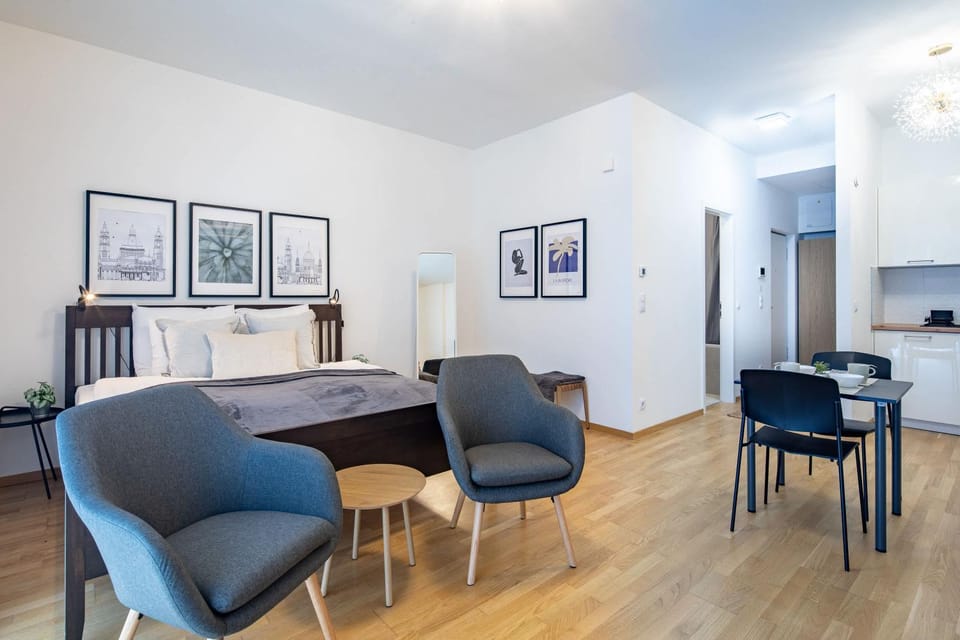 Balcony - Modern - Very Comfy Apartment in Budapest