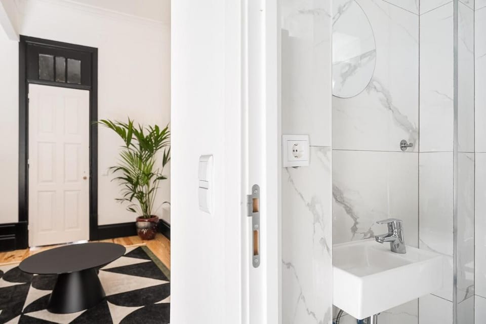 Terraced Apartment in the Heart of Porto - Free Parking Apartment in Porto