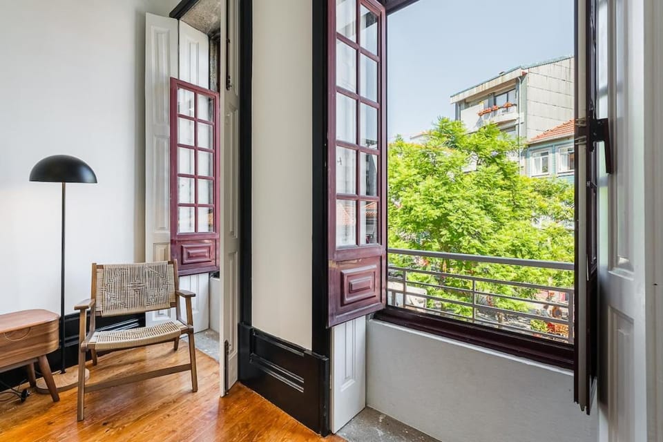 Terraced Apartment in the Heart of Porto - Free Parking Apartment in Porto
