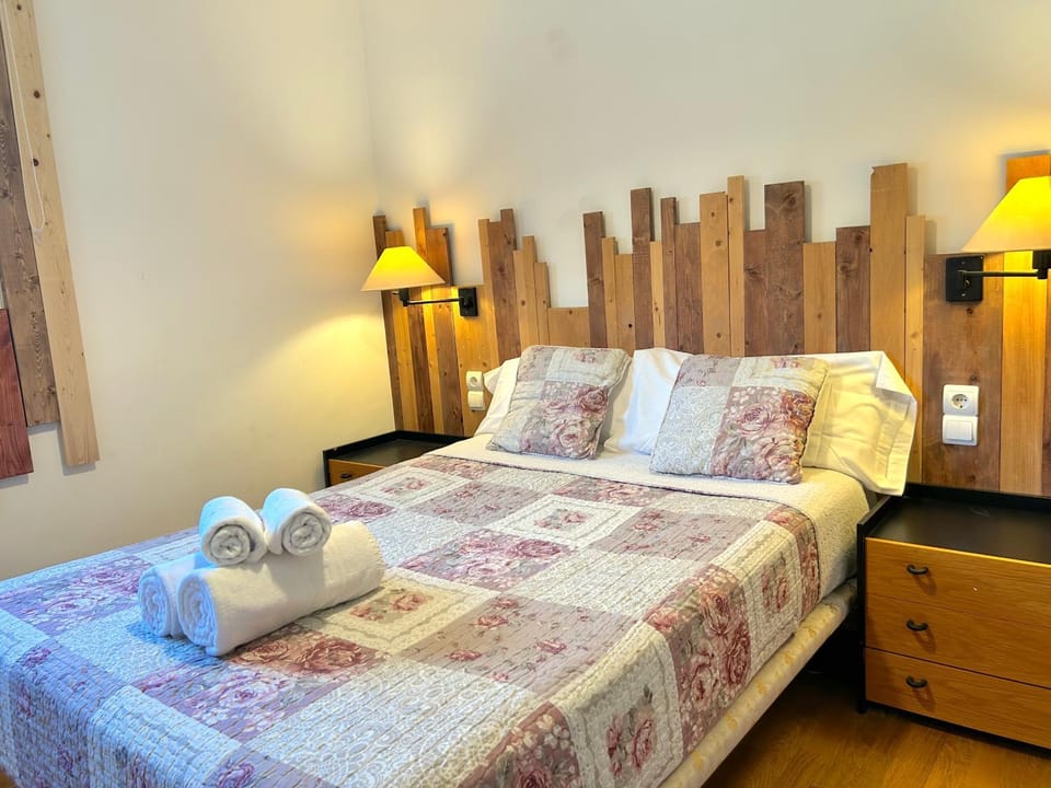 Apartament amb balcó i unes vistes úniques del Pirineu by RURAL D'ÀNEU Apartment in Esterri d'Àneu