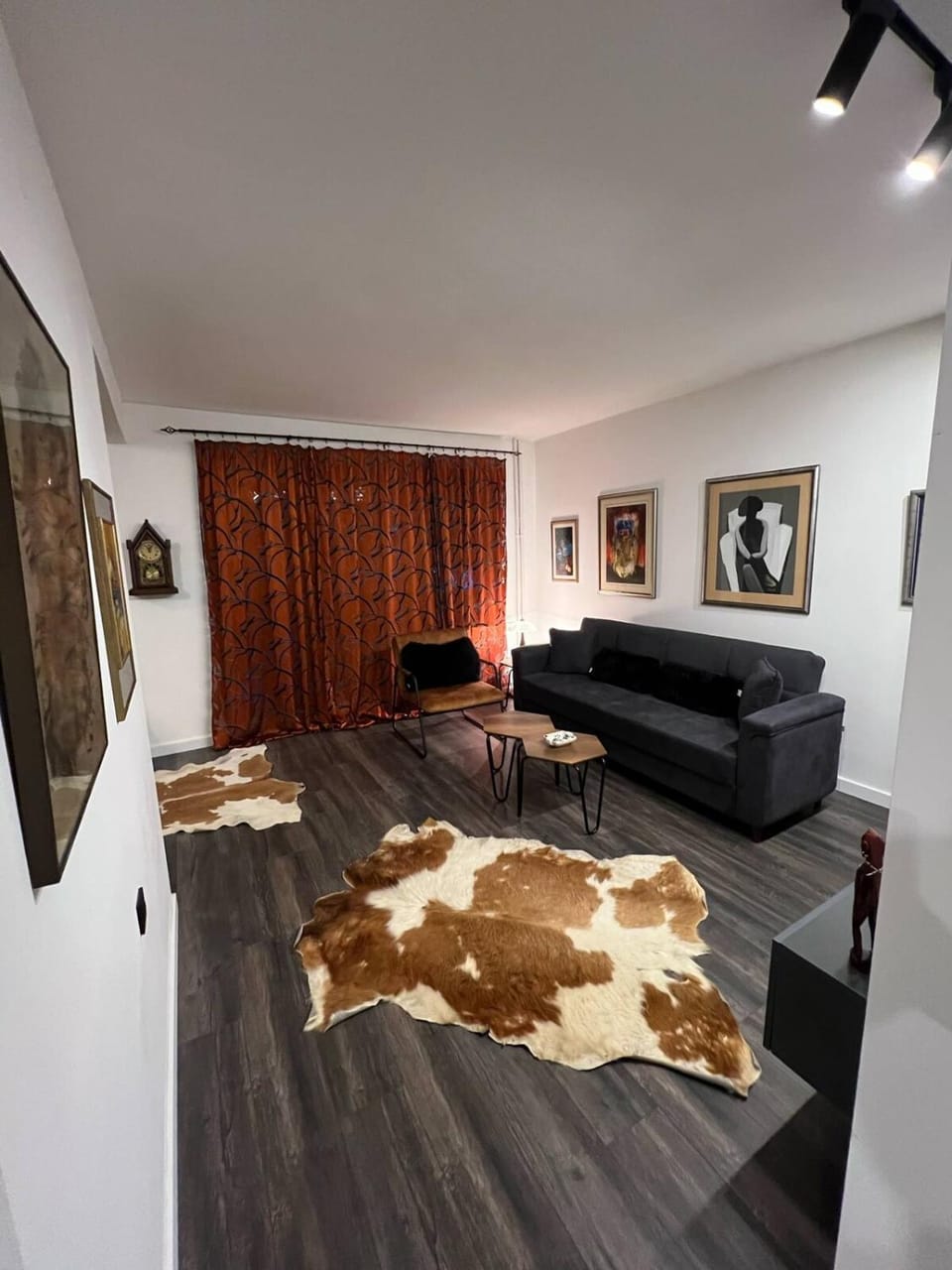 TV and multimedia, Living room, Seating area