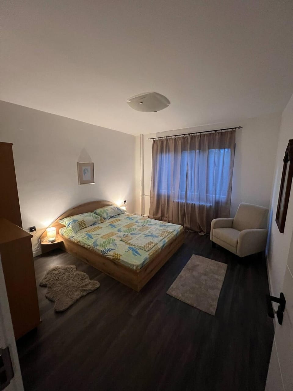 Bed, Photo of the whole room, Bedroom