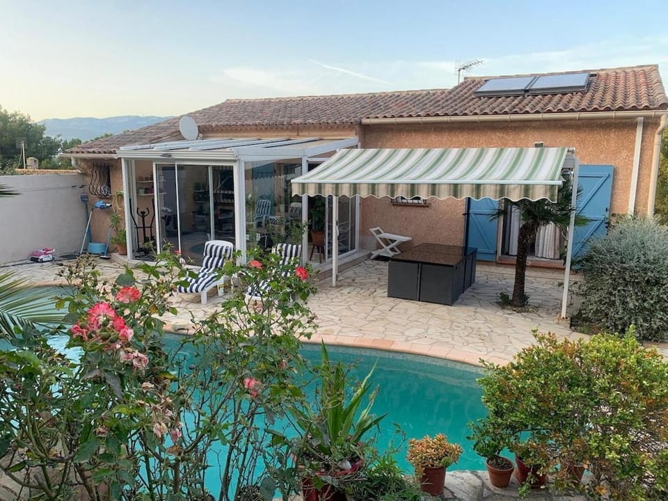 Property building, Patio, Spring, Day, Natural landscape, Garden, Garden view, Mountain view, Pool view, Swimming pool, sunbed