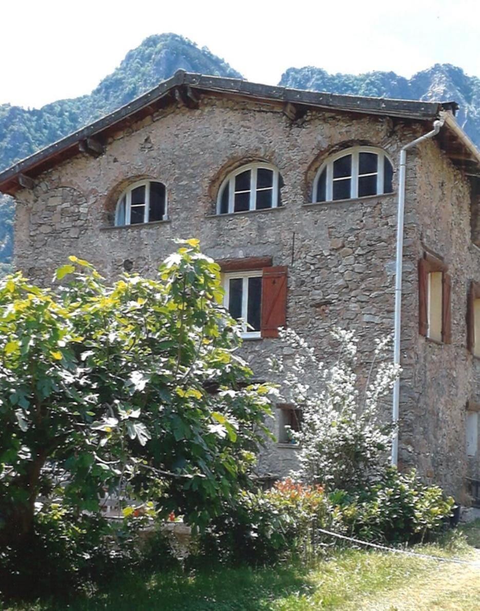Property building, Natural landscape, Mountain view