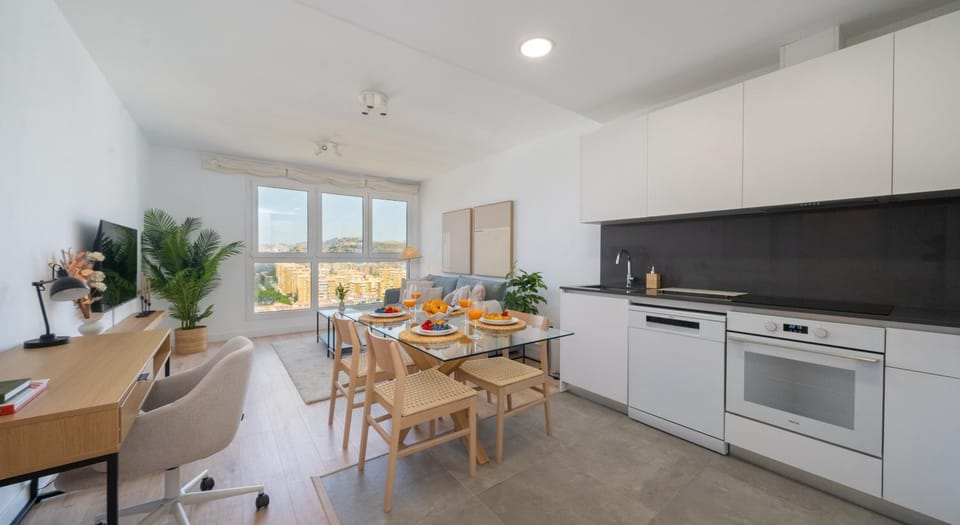 Kitchen or kitchenette, Living room