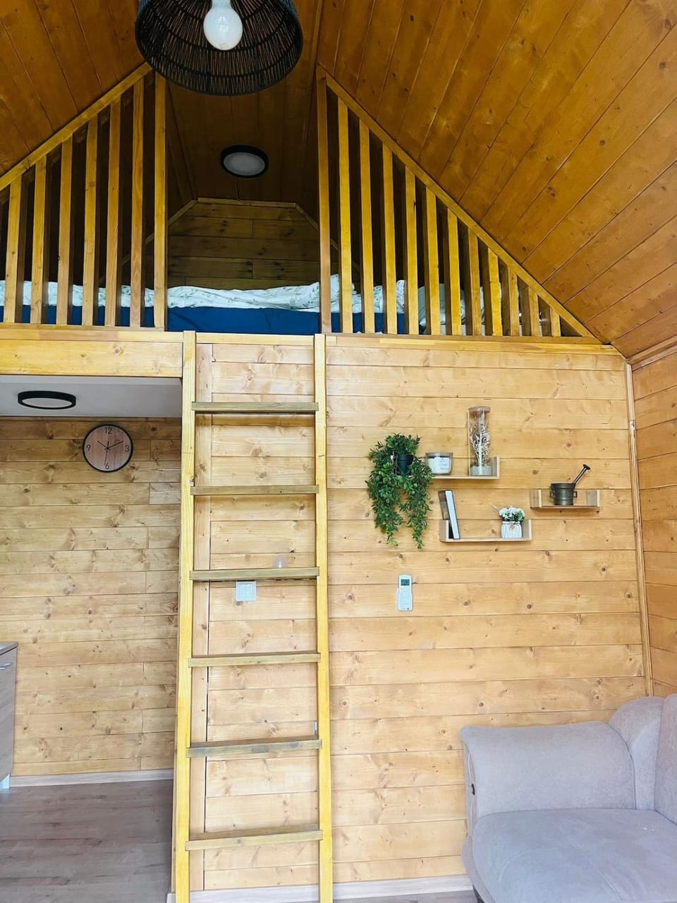 The Hut of Peace House in Hungary